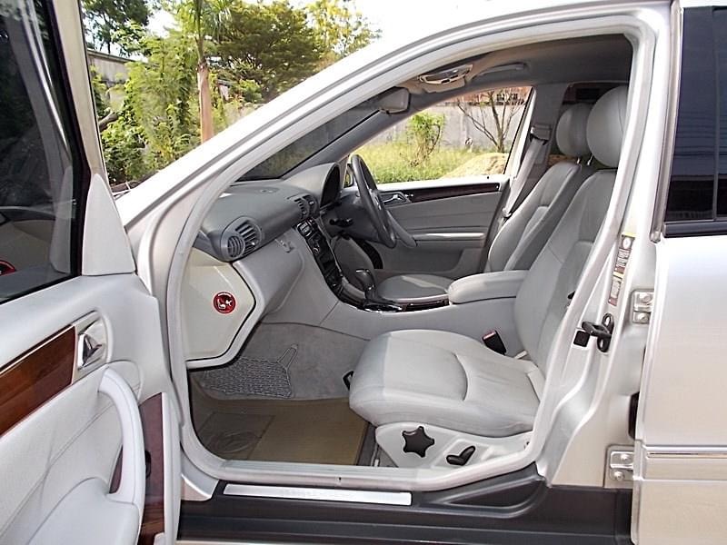 Mercedes-Benz C-Class W203 C180 ปี 2000 สีเทา (รูปที่ 9)