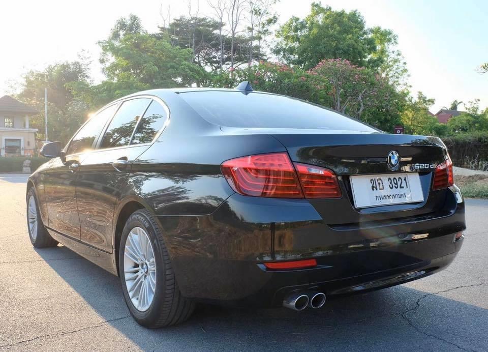 BMW 5 Series F10 520d ปี 2017 สีดำ (รูปที่ 7)