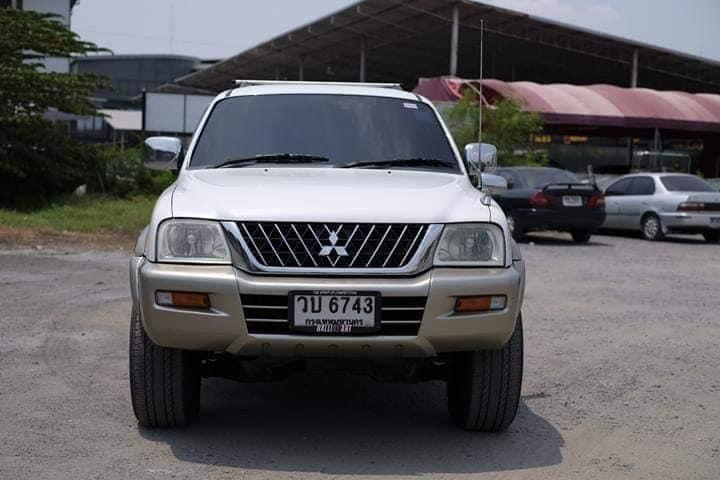 Mitsubishi Strada G-Wagon ปี 2002 สีขาว (รูปที่ 2)