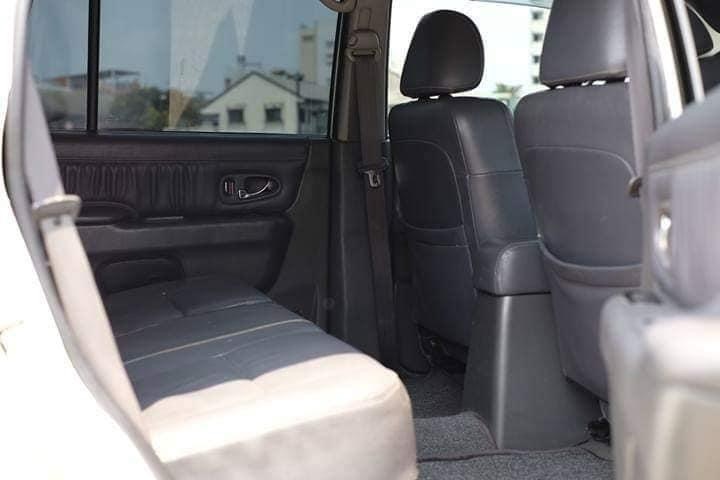 Mitsubishi Strada G-Wagon ปี 2002 สีขาว (รูปที่ 12)