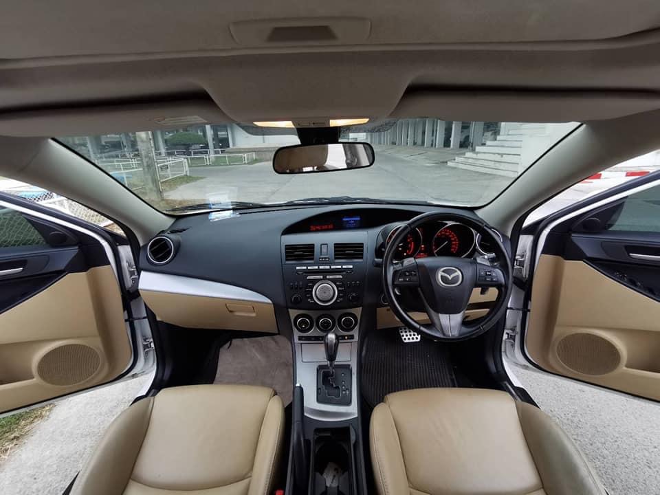 Mazda 3 ปี 2012 สีขาว (รูปที่ 6)