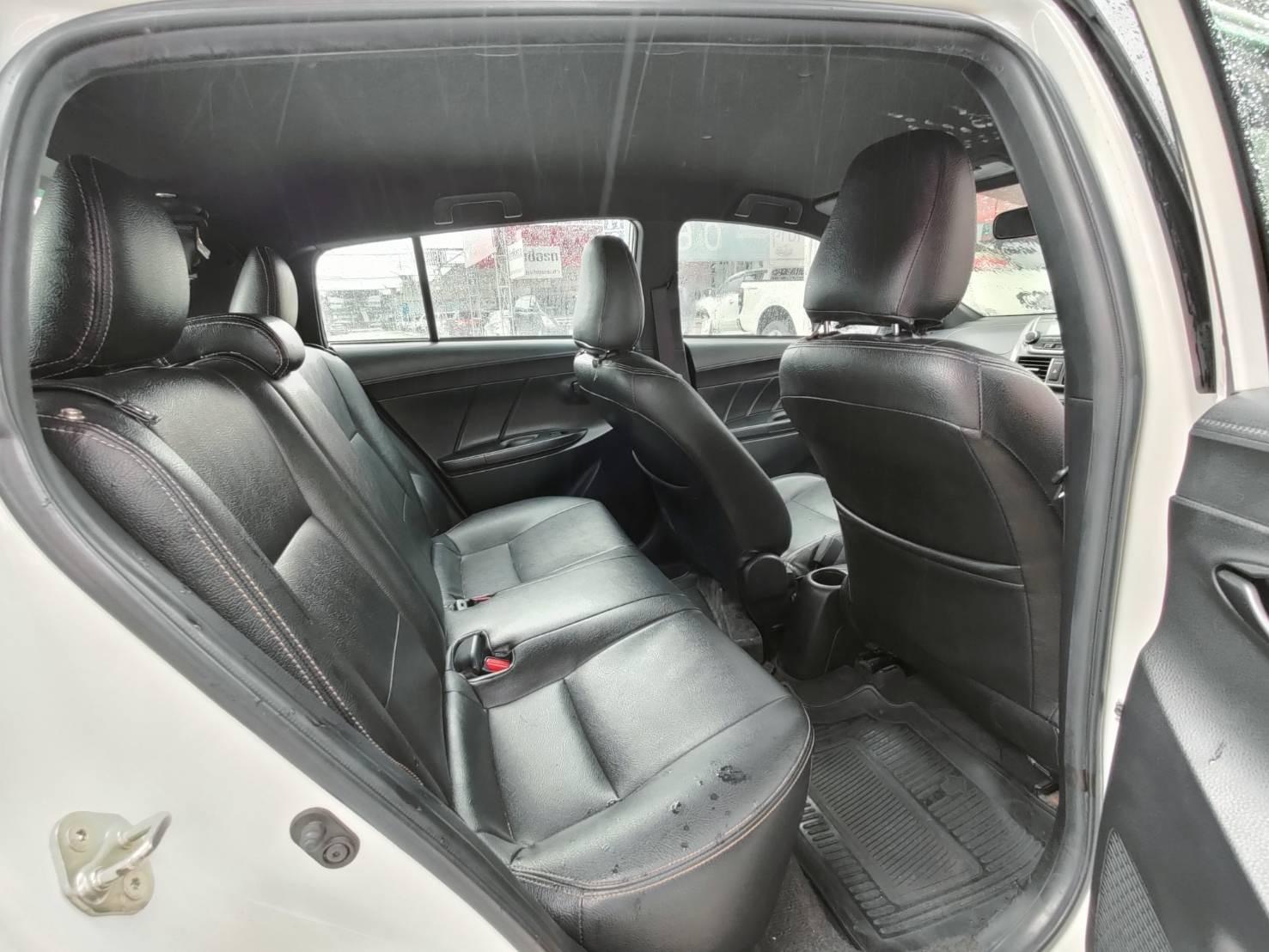 Toyota Yaris ปี 2014 สีขาว (รูปที่ 12)