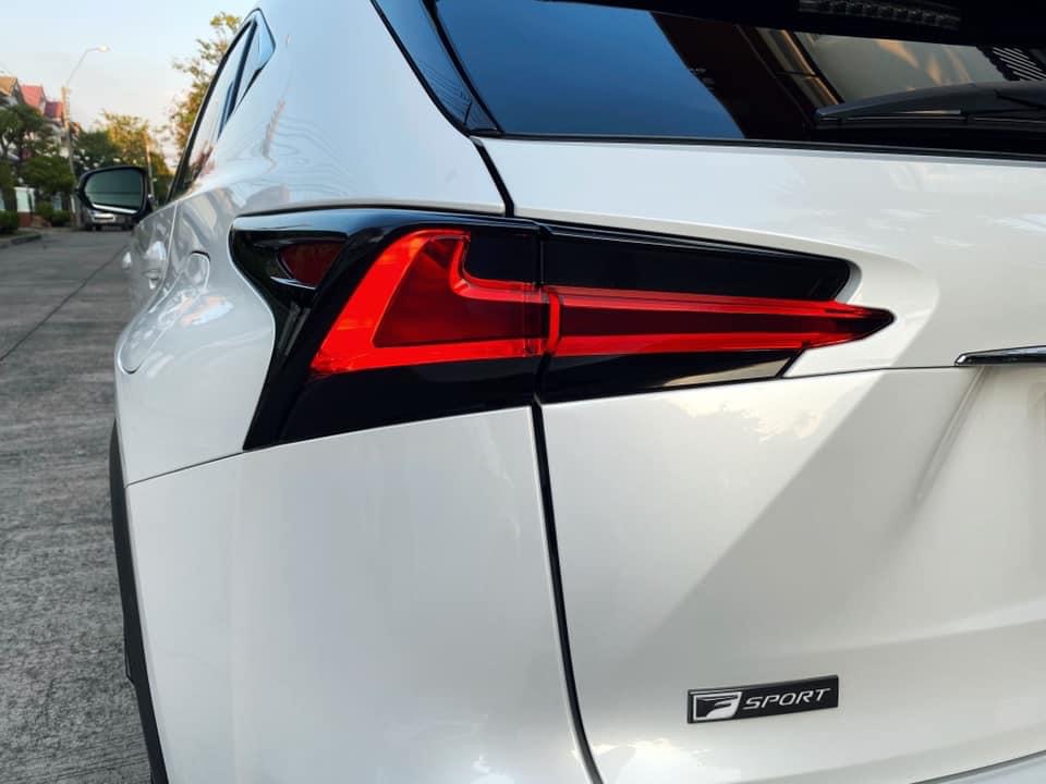 Lexus NX ปี 2015 สีขาว (รูปที่ 9)