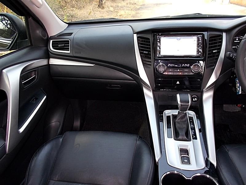 Mitsubishi Pajero Sport ปี 2016 สีน้ำตาล (รูปที่ 11)