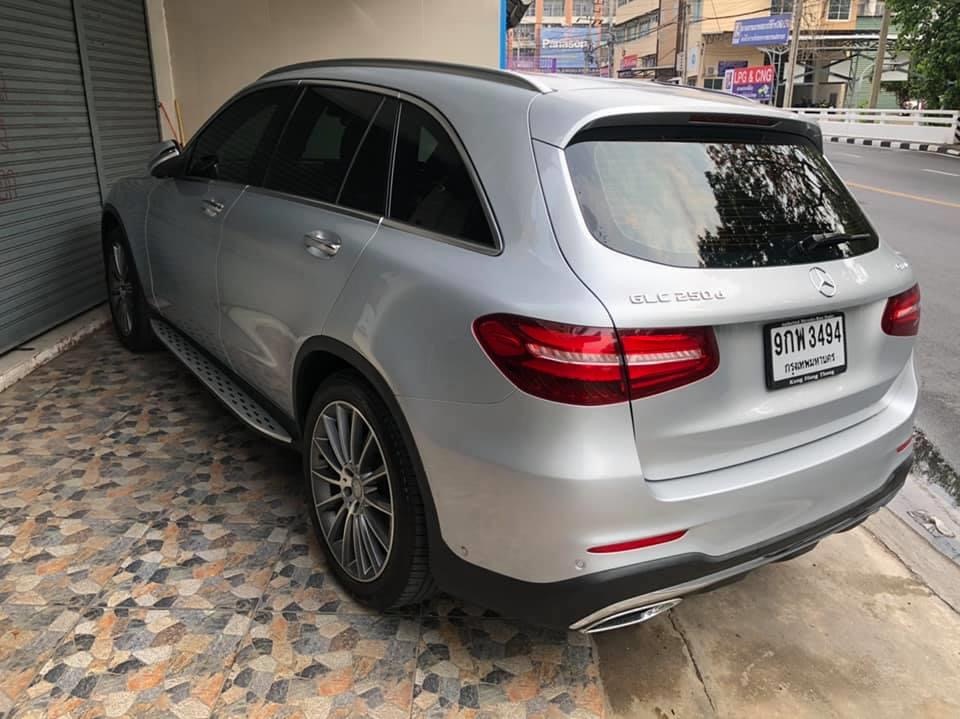 Mercedes-Benz GLC250 AMG ปี 2019 สีเทา (รูปที่ 7)