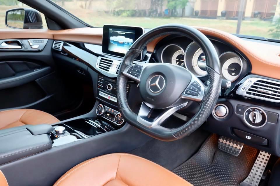 Mercedes-Benz CLS-Class W218 CLS250 ปี 2015 สีดำ (รูปที่ 11)