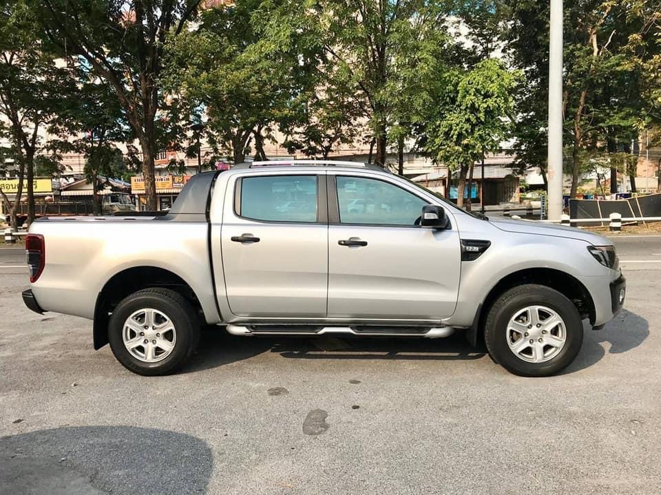 Ford Ranger Hi-Rider (4 ประตู) ปี 2015 สีเงิน