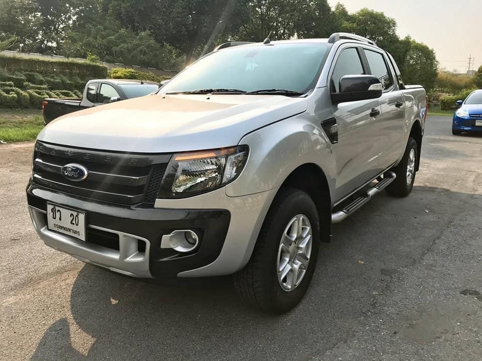 Ford Ranger Hi-Rider (4 ประตู) ปี 2015 สีเงิน