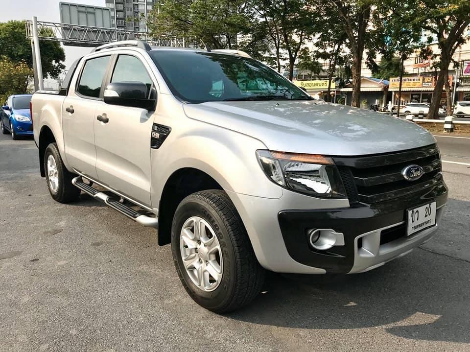 Ford Ranger Hi-Rider (4 ประตู) ปี 2015 สีเงิน