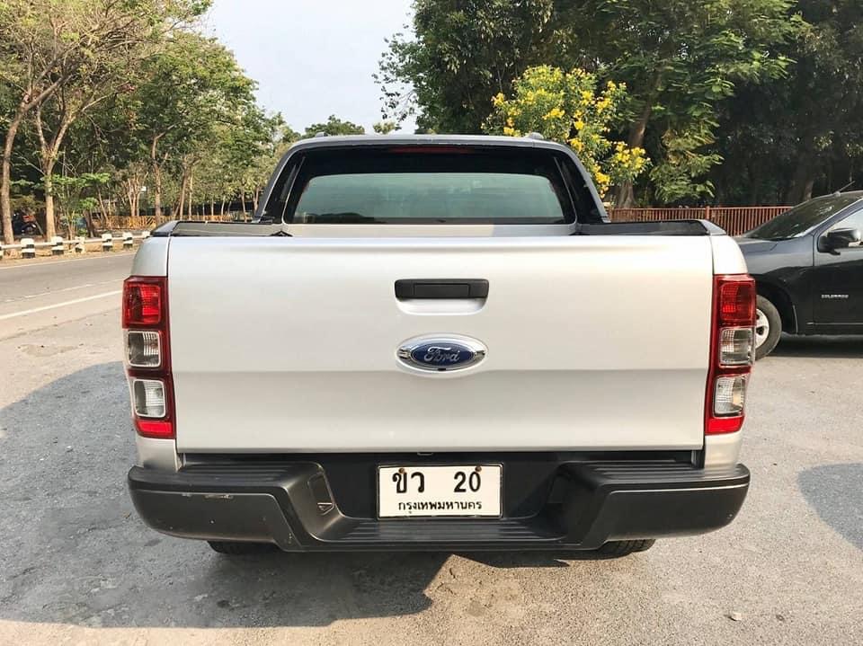 Ford Ranger Hi-Rider (4 ประตู) ปี 2015 สีเงิน