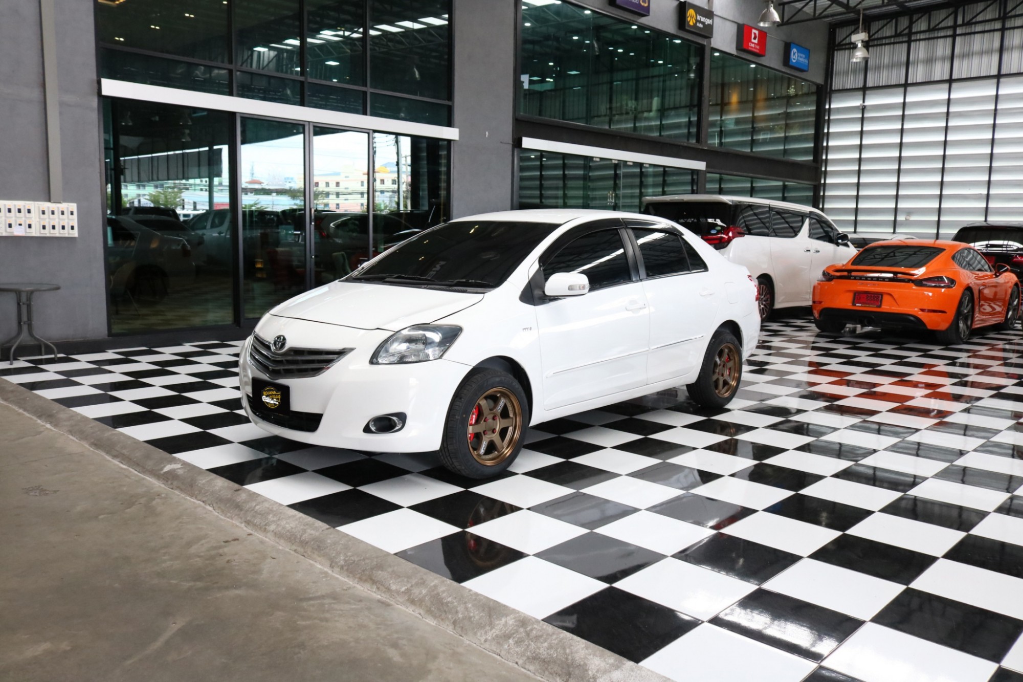 Toyota Vios ปี 2012 สีขาว (รูปที่ 3)