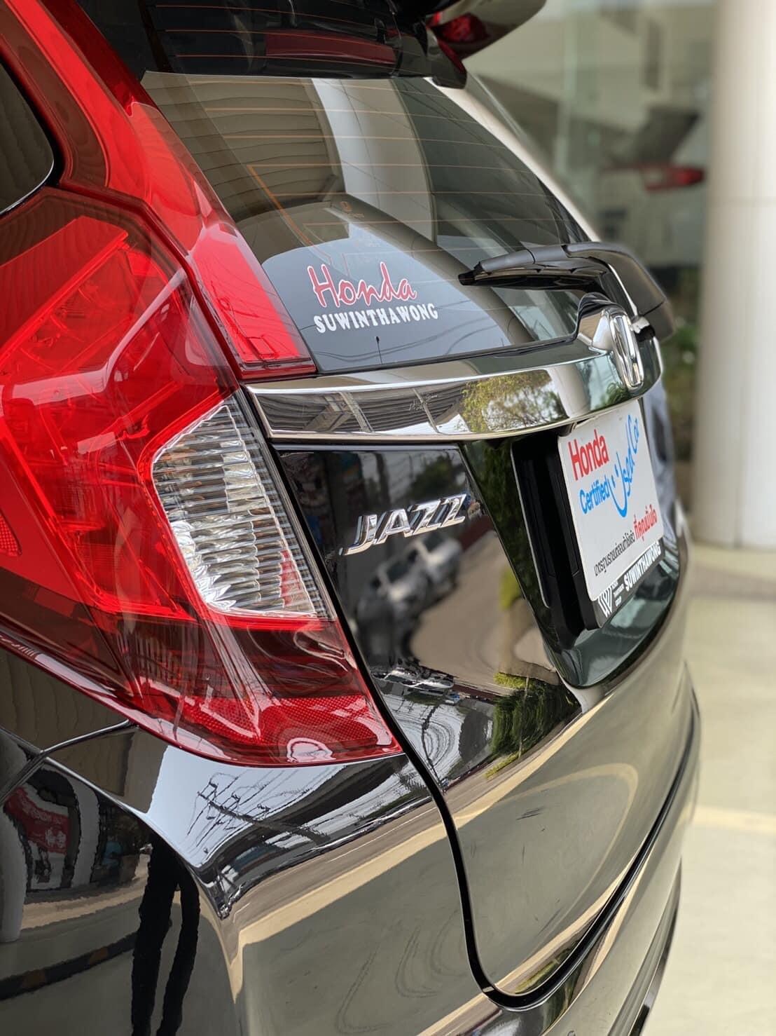 Honda Jazz GK ปี 2016 สีดำ (รูปที่ 8)