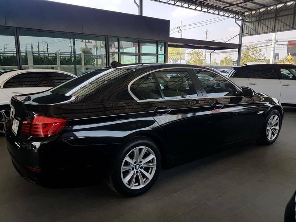 BMW 5 Series F10 520i ปี 2012 สีดำ