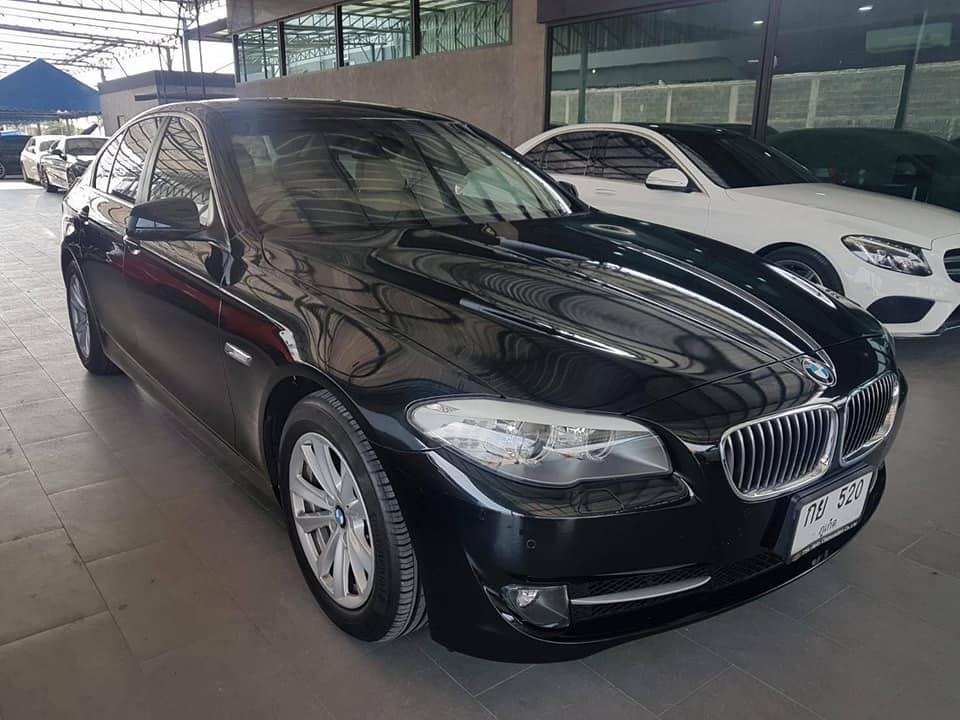 BMW 5 Series F10 520i ปี 2012 สีดำ (รูปที่ 10)
