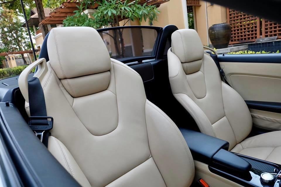 Mercedes-Benz SLK-Class R172 SLK200 ปี 2012 สีดำ (รูปที่ 12)