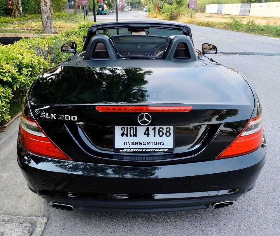 Mercedes-Benz SLK-Class R172 SLK200 ปี 2012 สีดำ (รูปที่ 6)