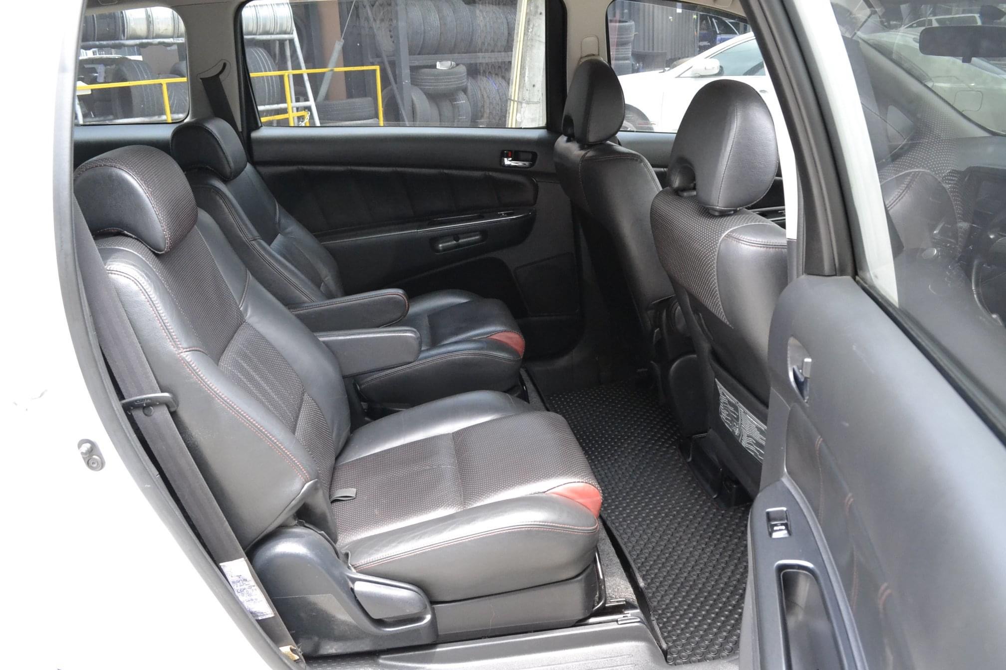 Toyota Wish ปี 2007 สีขาว (รูปที่ 6)