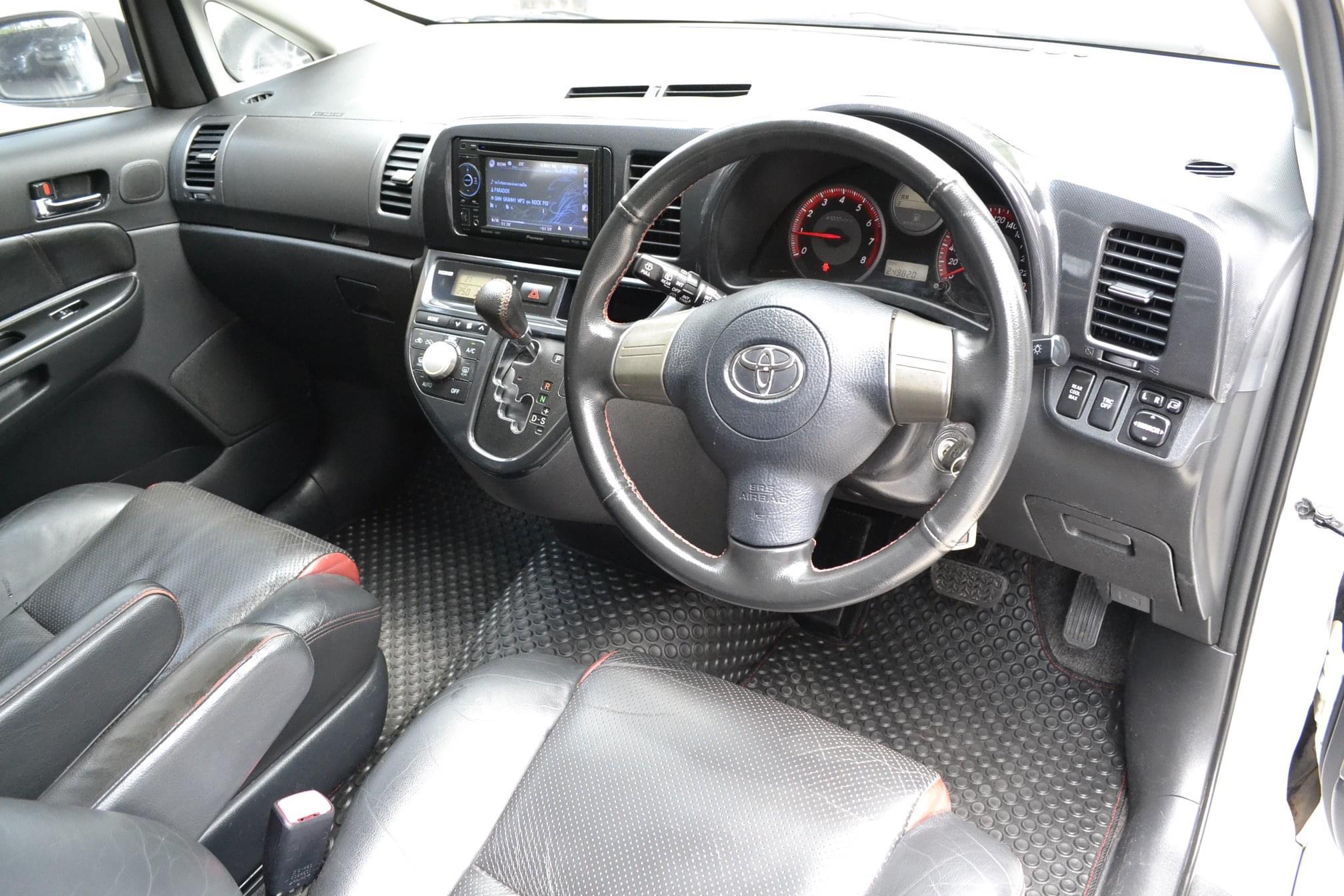 Toyota Wish ปี 2007 สีขาว (รูปที่ 4)