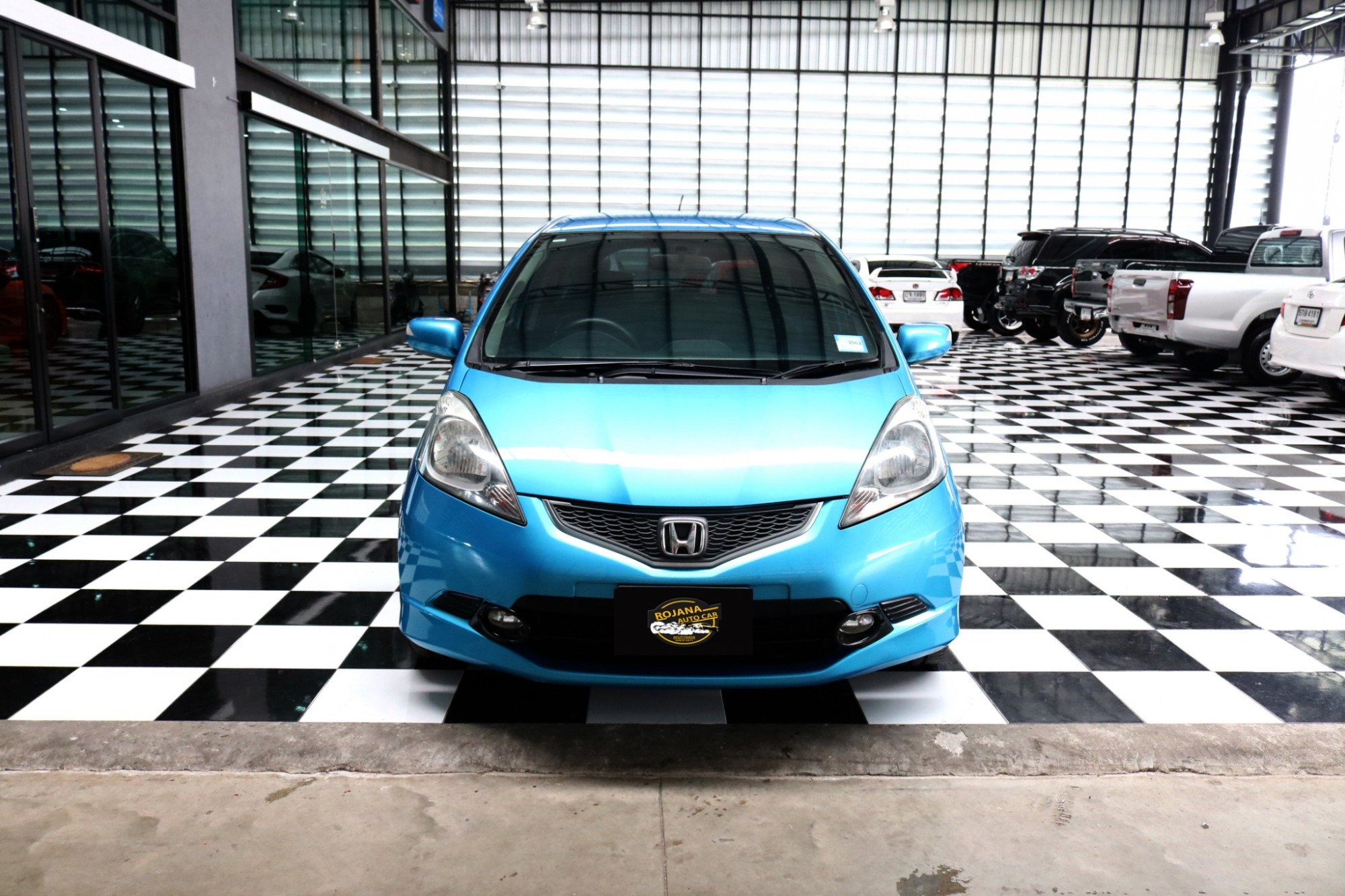 Honda Jazz GE ปี 2010 สีน้ำเงิน (รูปที่ 2)