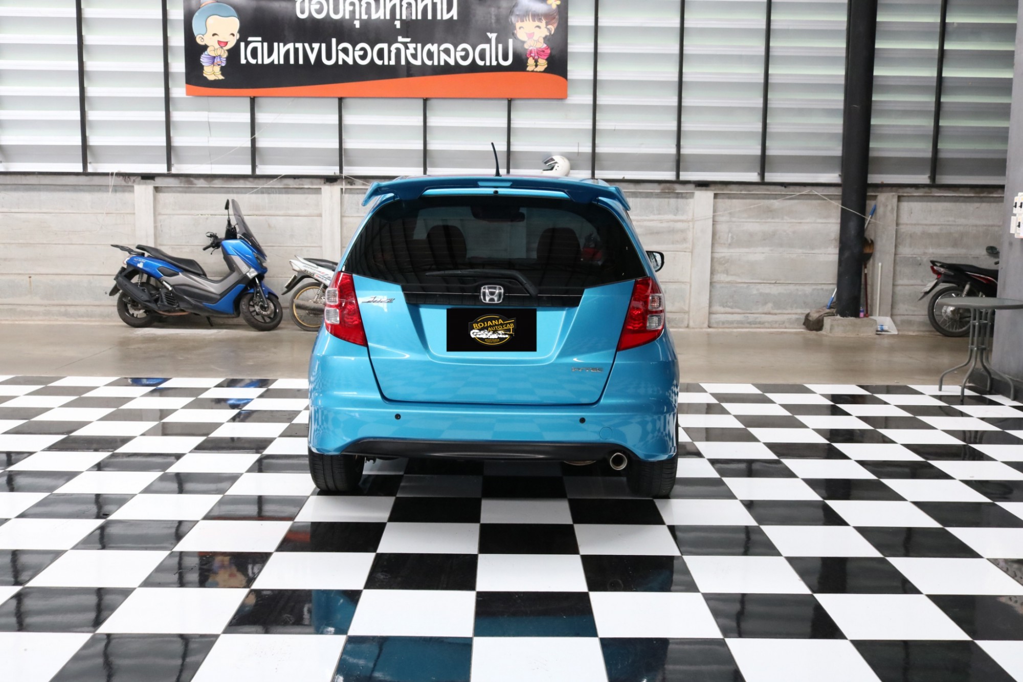 Honda Jazz GE ปี 2010 สีน้ำเงิน (รูปที่ 5)