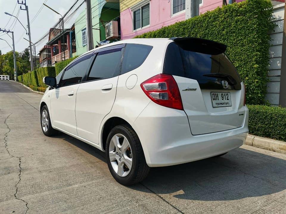Honda Jazz GE ปี 2009 สีขาว (รูปที่ 3)