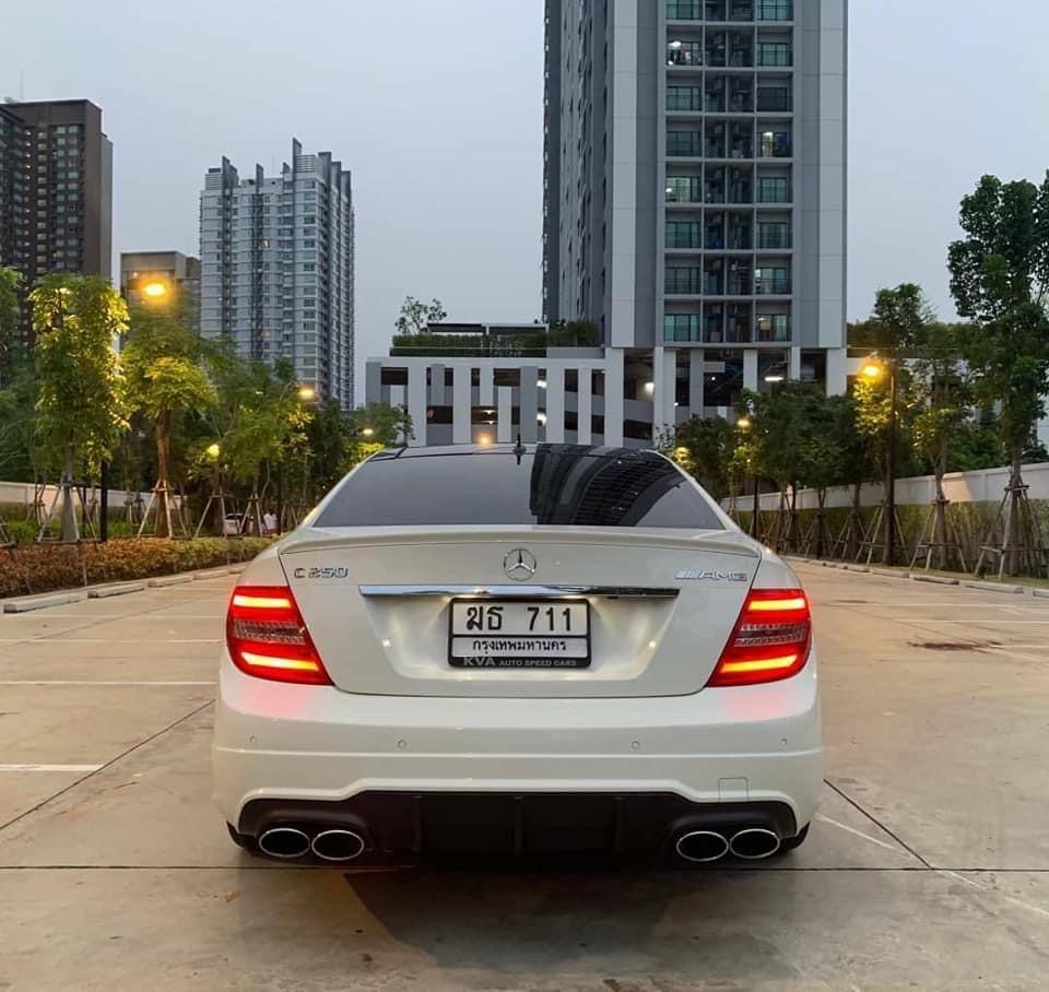 Mercedes-Benz C-Class C204 C180 ปี 2012 สีขาว (รูปที่ 2)