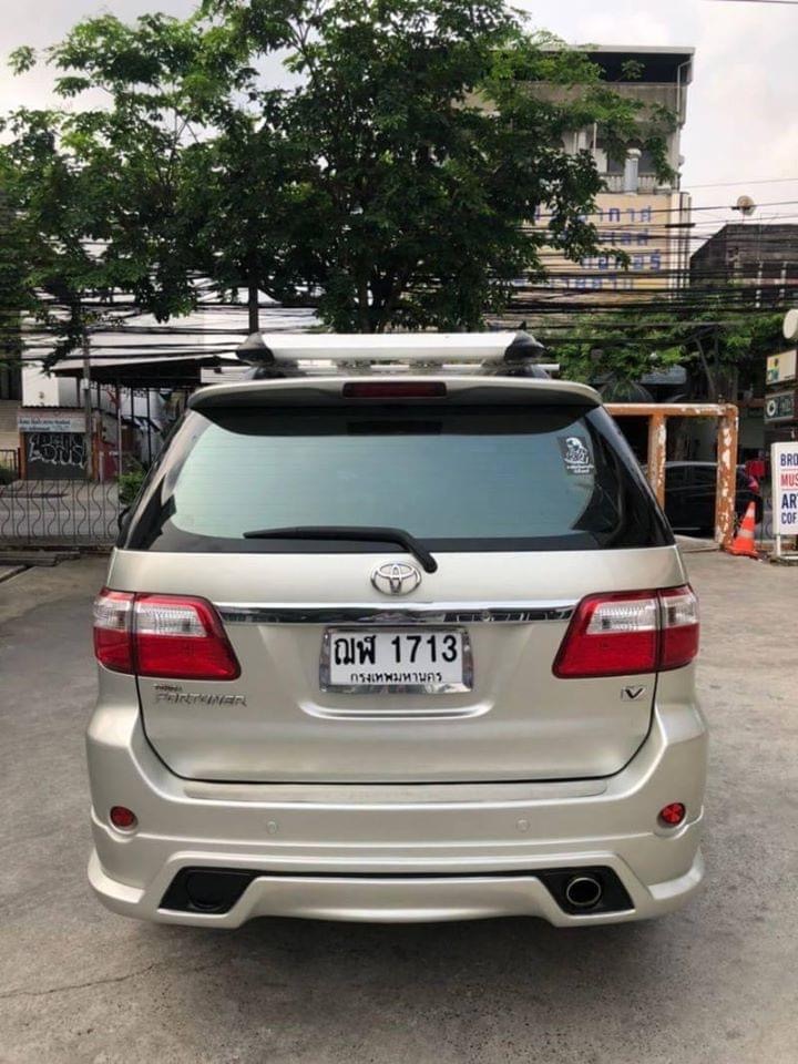 Toyota Fortuner ไมเนอร์เชนจ์ 1 ปี 2008 สีเงิน (รูปที่ 6)