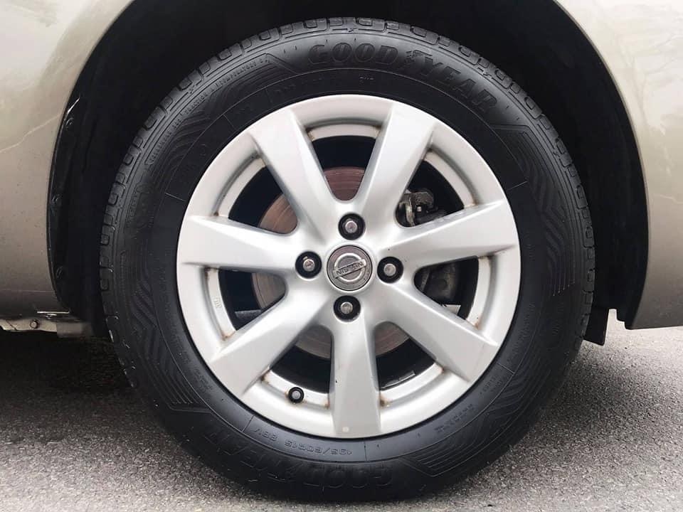 Nissan Almera ปี 2013 สีเทา (รูปที่ 14)
