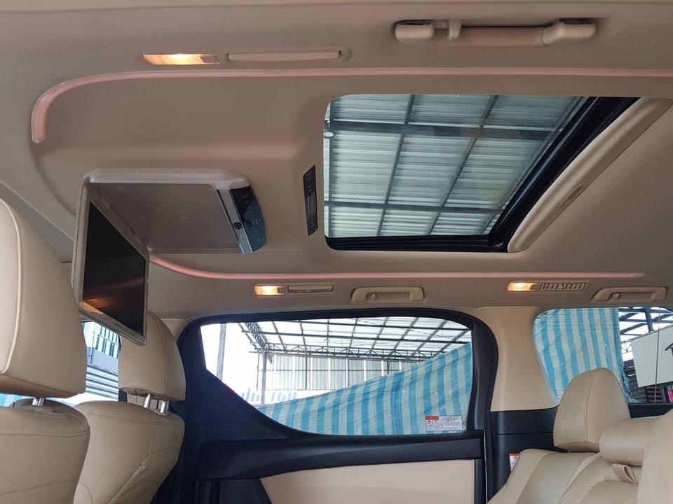 Toyota Vellfire ปี 2017 สีขาว (รูปที่ 13)