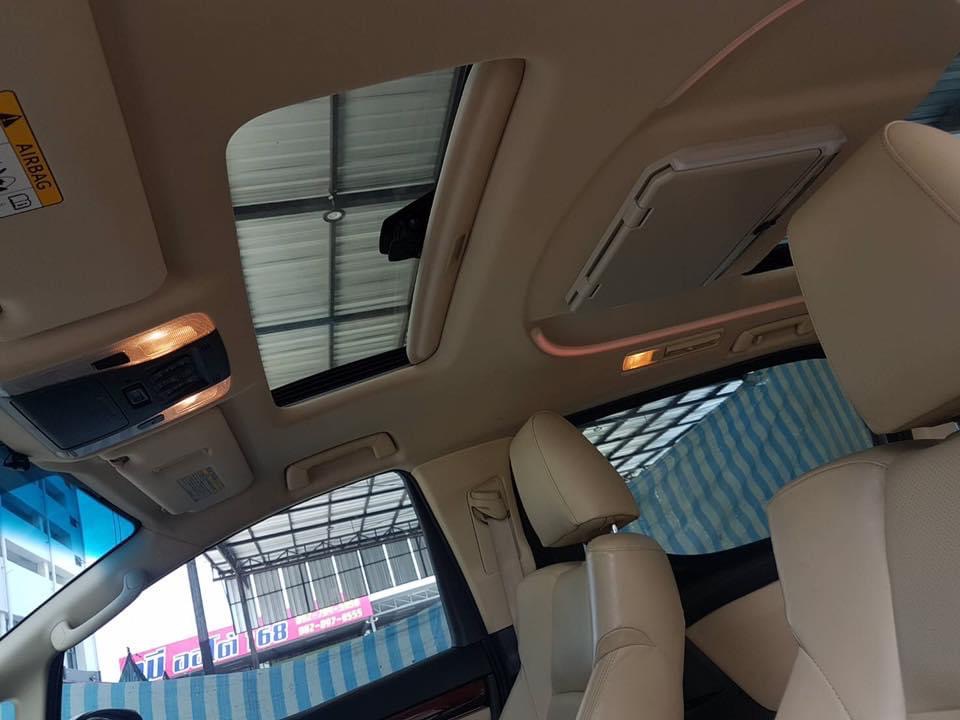 Toyota Vellfire ปี 2017 สีขาว (รูปที่ 8)