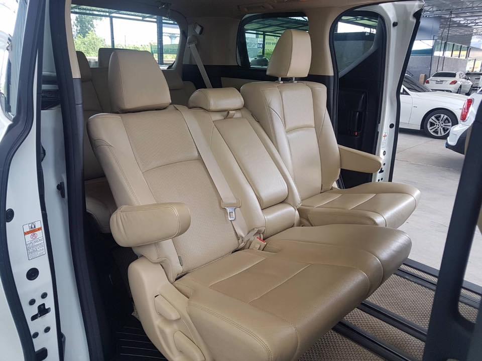Toyota Vellfire ปี 2017 สีขาว (รูปที่ 7)