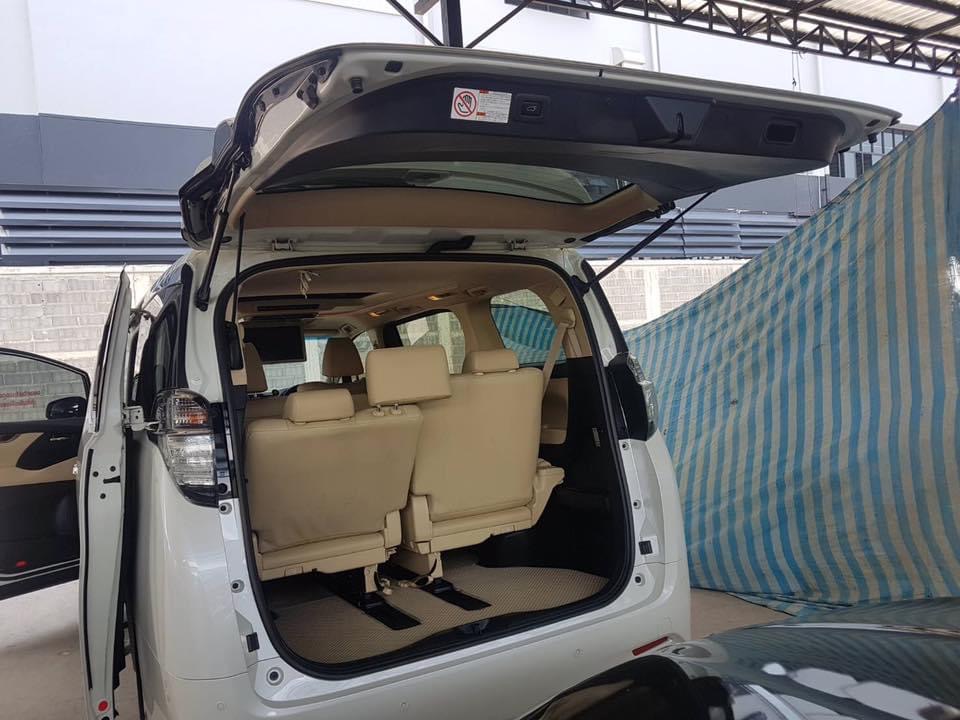 Toyota Vellfire ปี 2017 สีขาว (รูปที่ 20)