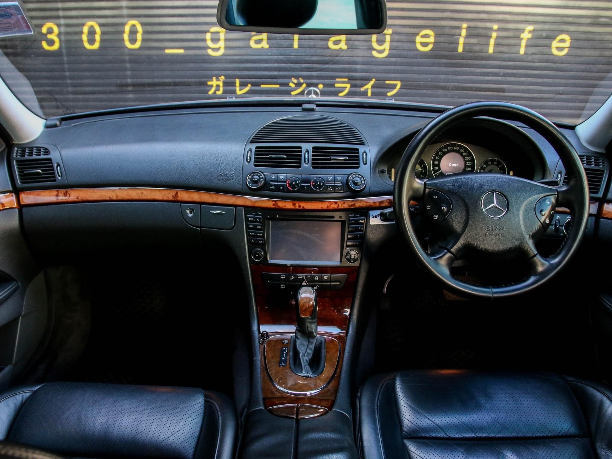 Mercedes-Benz E240 Estate (รูปที่ 9)