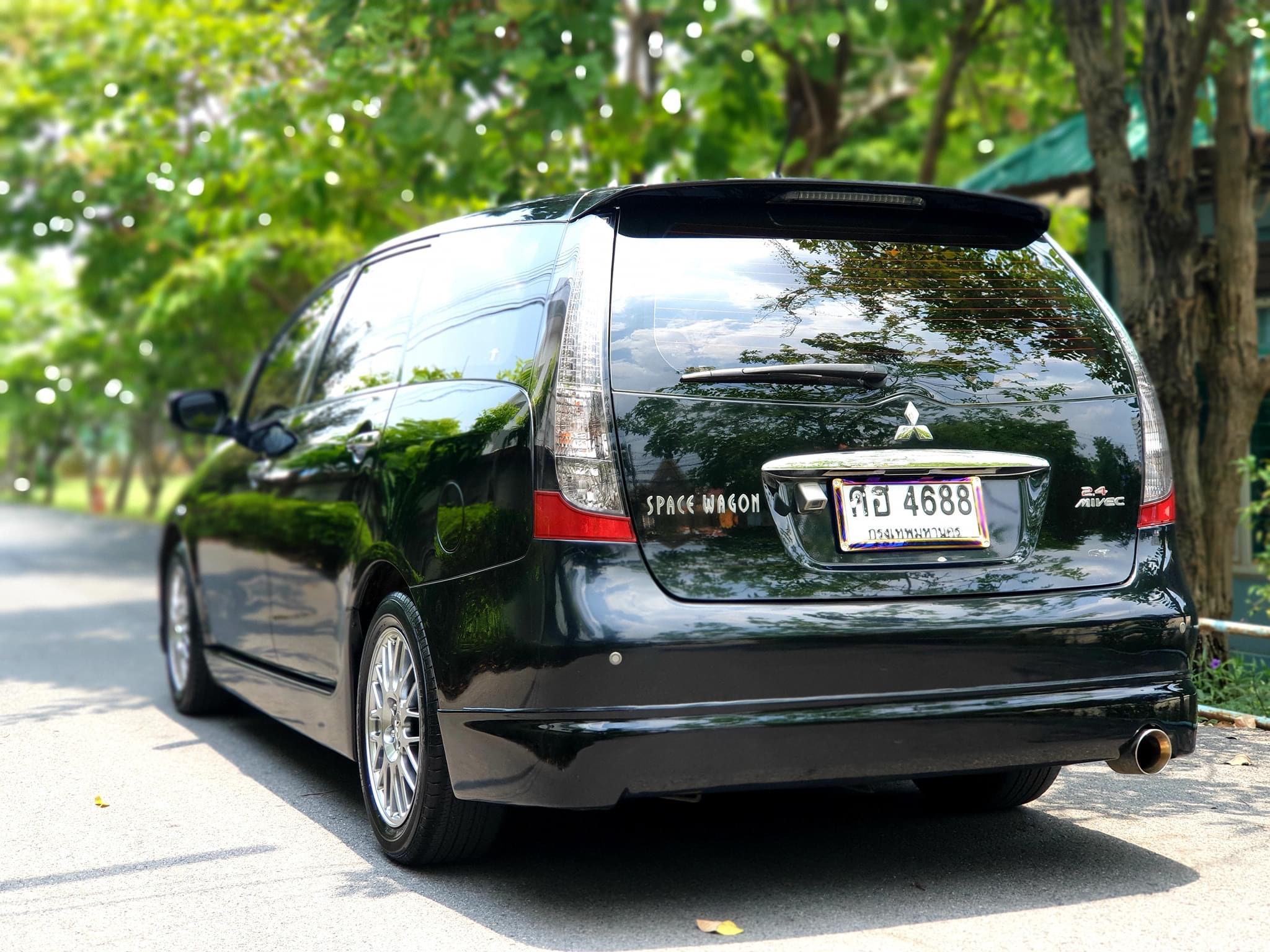 Mitsubishi Space Wagon ปี 2005 สีดำ (รูปที่ 6)