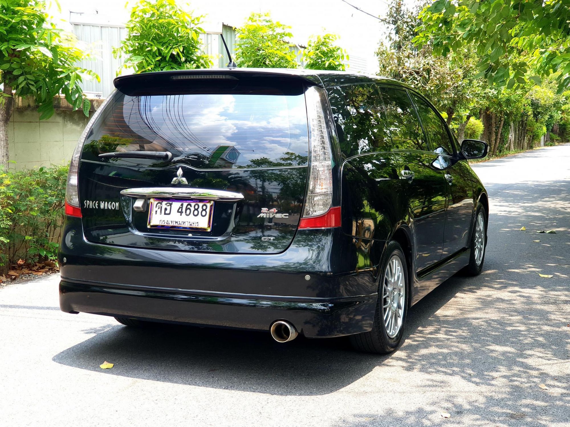 Mitsubishi Space Wagon ปี 2005 สีดำ (รูปที่ 14)