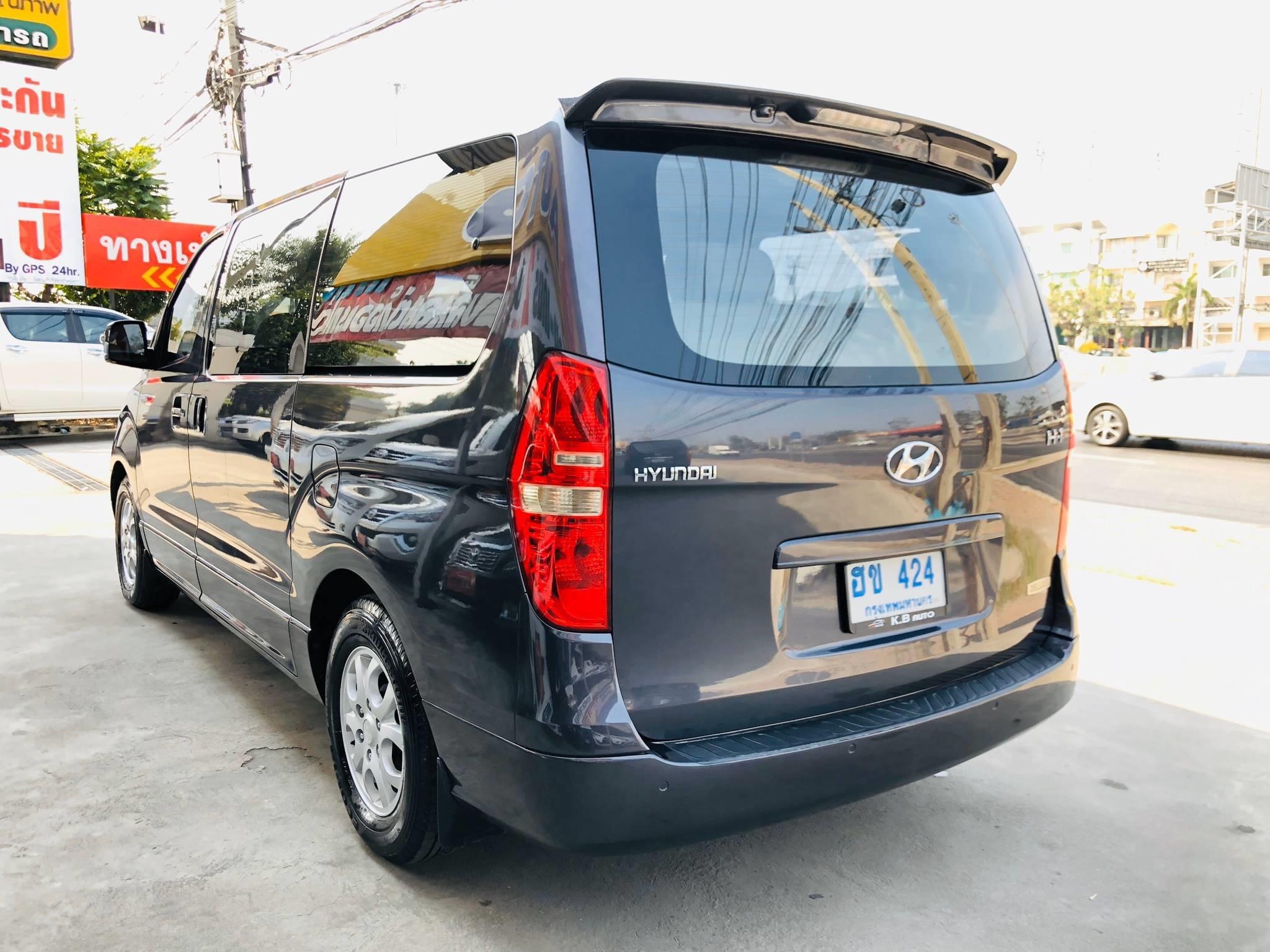 Hyundai H-1 ปี 2009 สีเทา (รูปที่ 4)