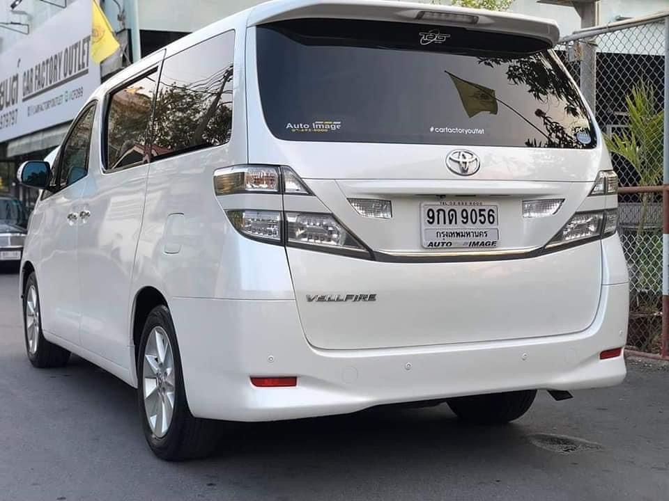 Toyota Vellfire ปี 2010 สีขาว