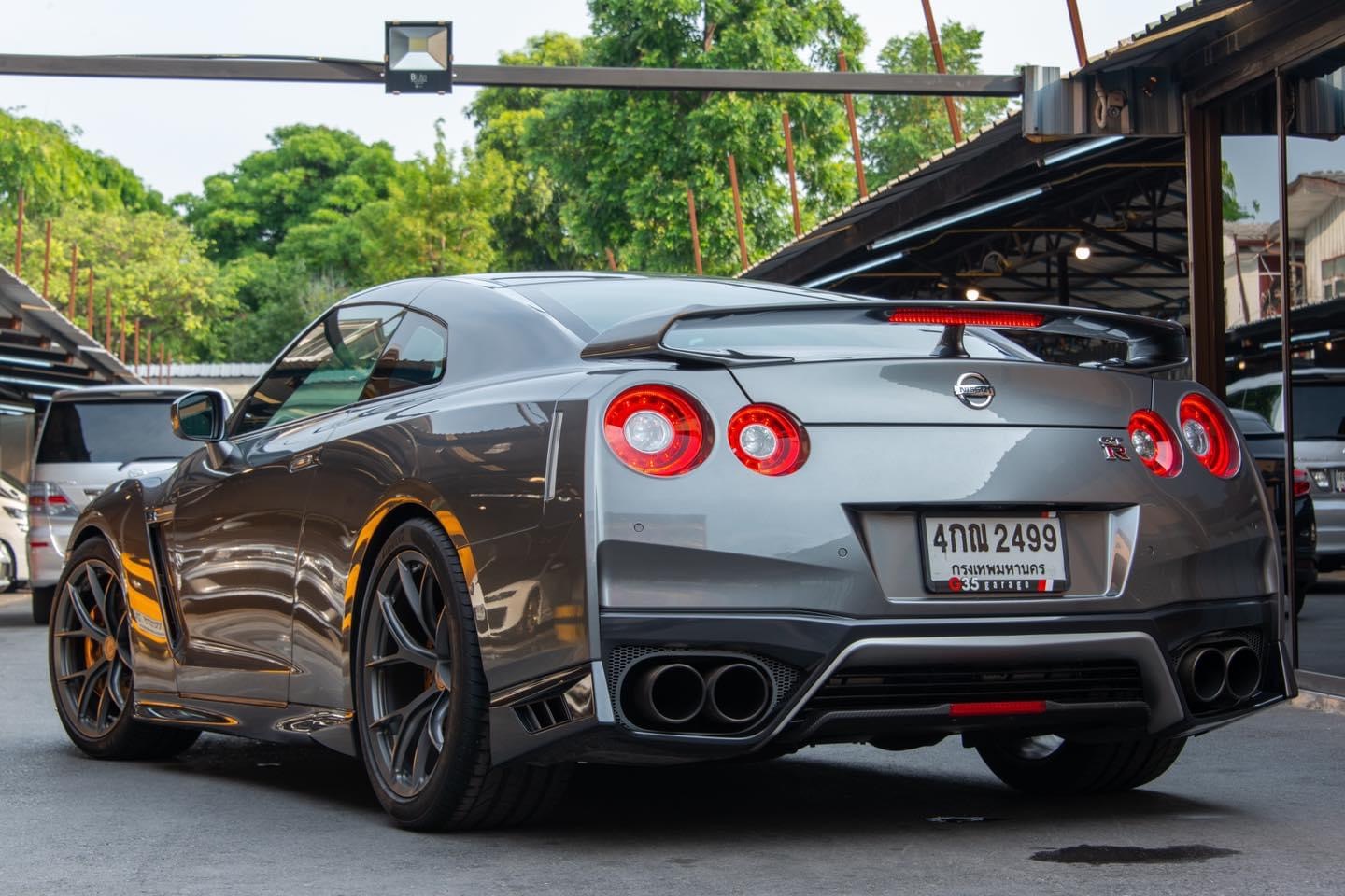 Nissan GT-R (R35) ปี 2010 สีเทา (รูปที่ 6)