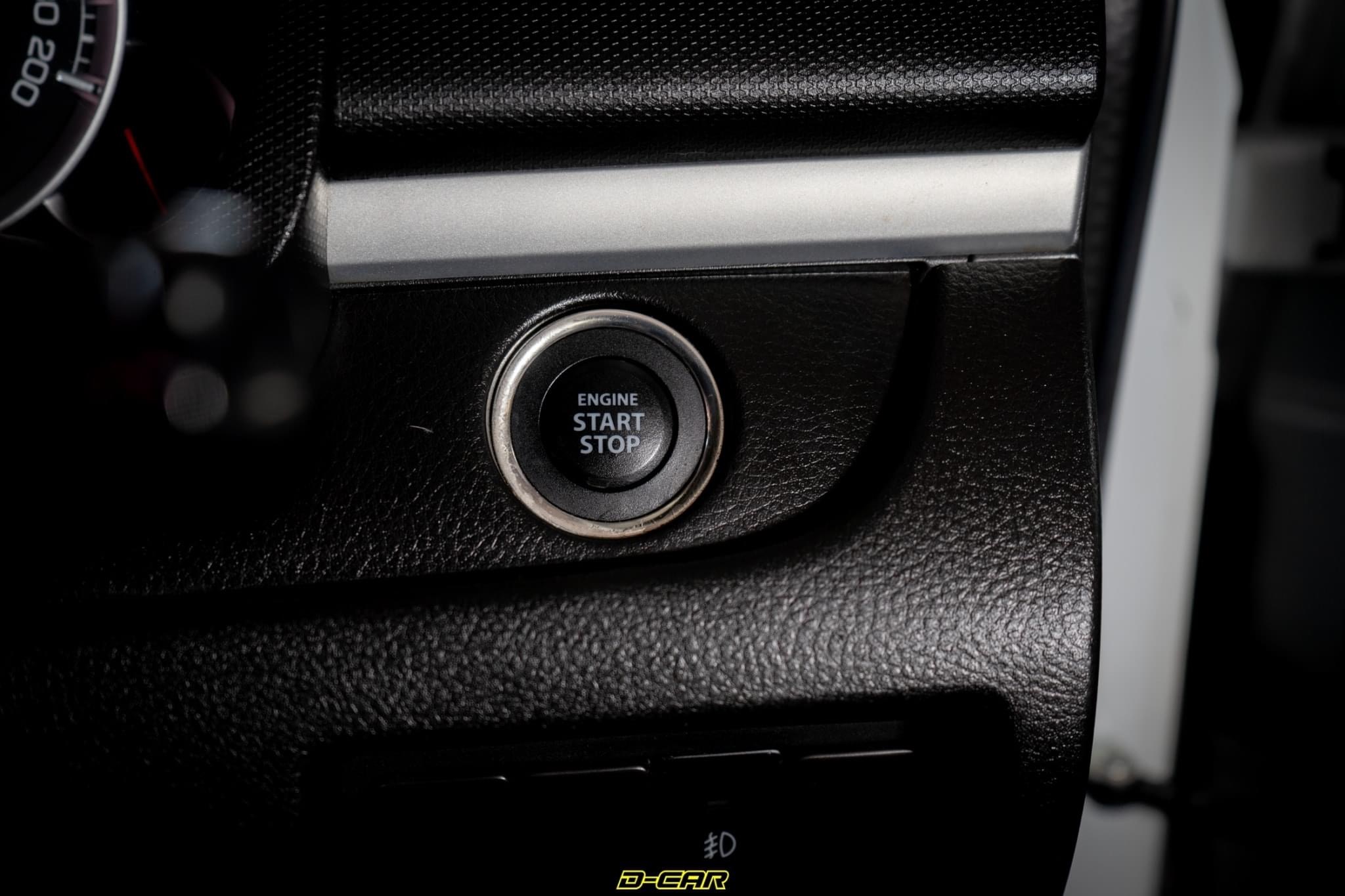 Suzuki Swift ปี 2013 สีขาว (รูปที่ 17)