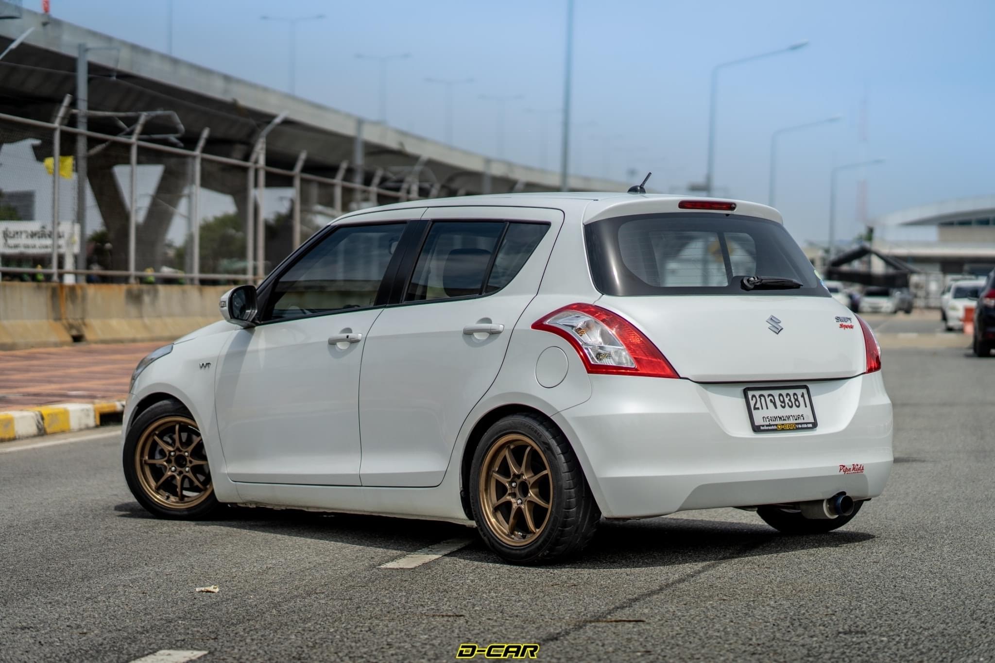 Suzuki Swift ปี 2013 สีขาว (รูปที่ 7)