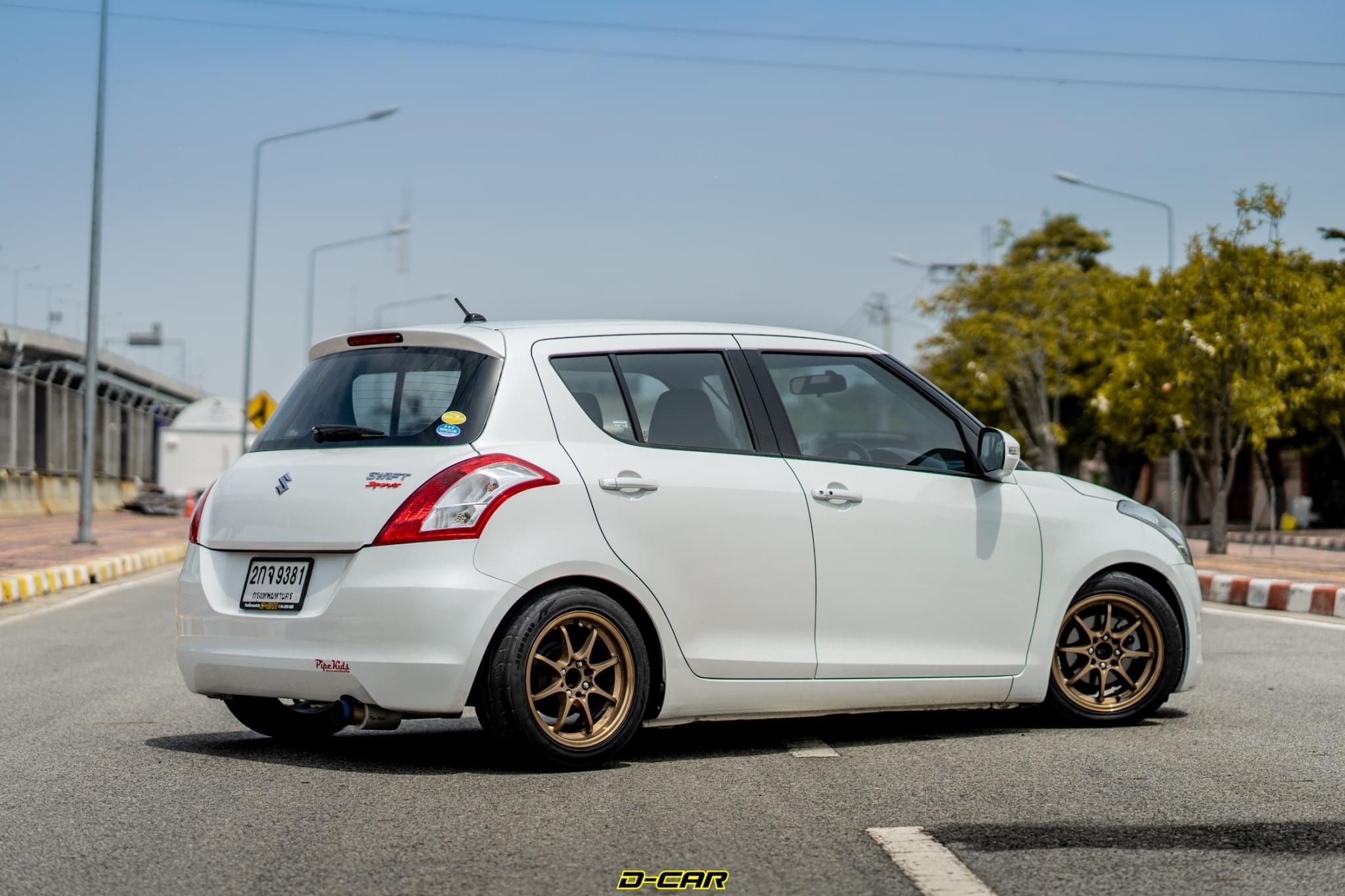 Suzuki Swift ปี 2013 สีขาว (รูปที่ 9)