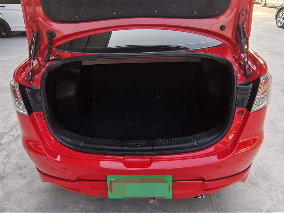 Mazda 2 Elegance (4 ประตู) ปี 2011 สีแดง (รูปที่ 10)