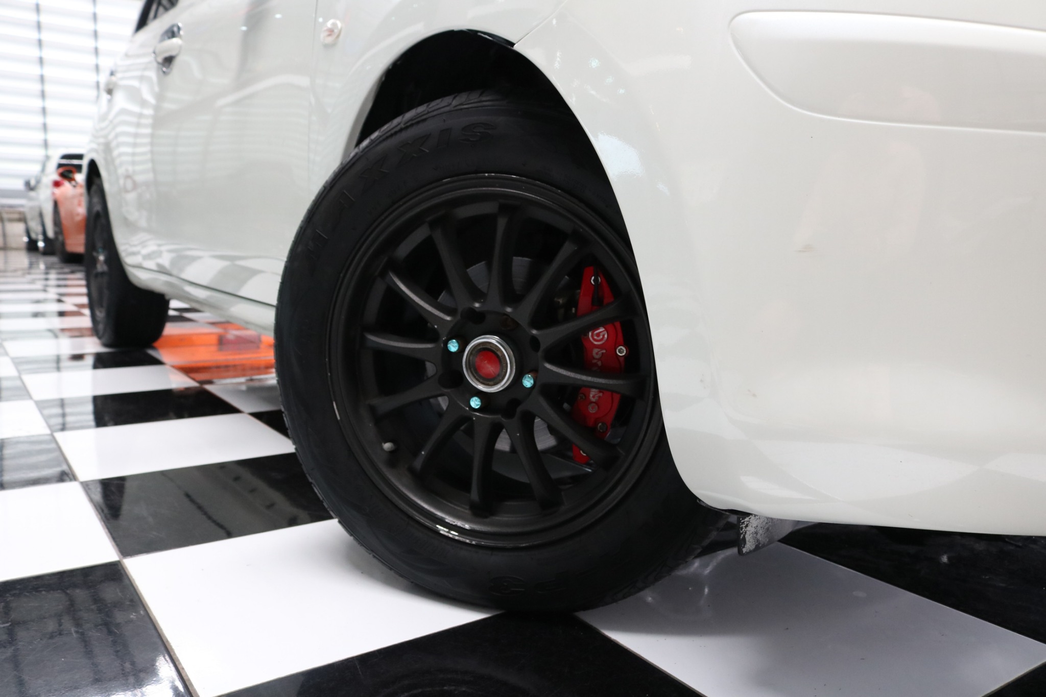 Nissan March ปี 2012 สีขาว (รูปที่ 16)