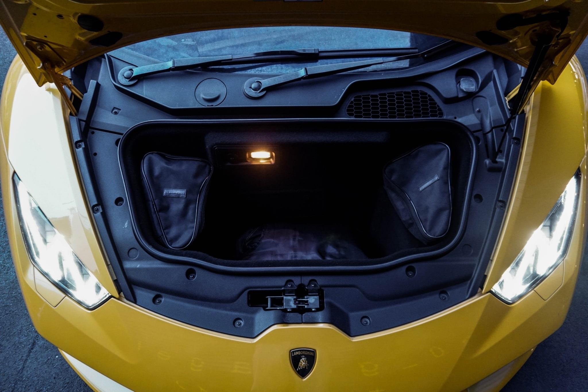 Lamborghini Huracan ปี 2016 สีเหลือง