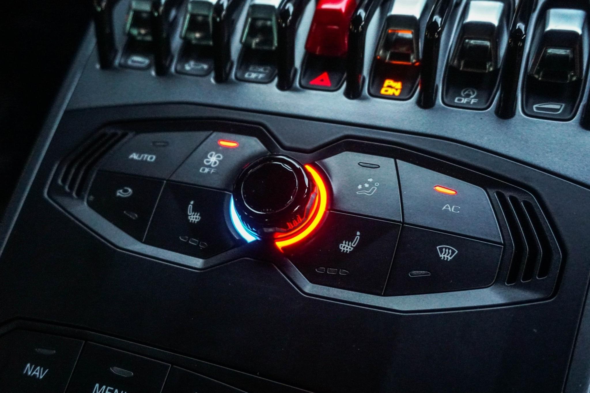 Lamborghini Huracan ปี 2016 สีเหลือง (รูปที่ 7)