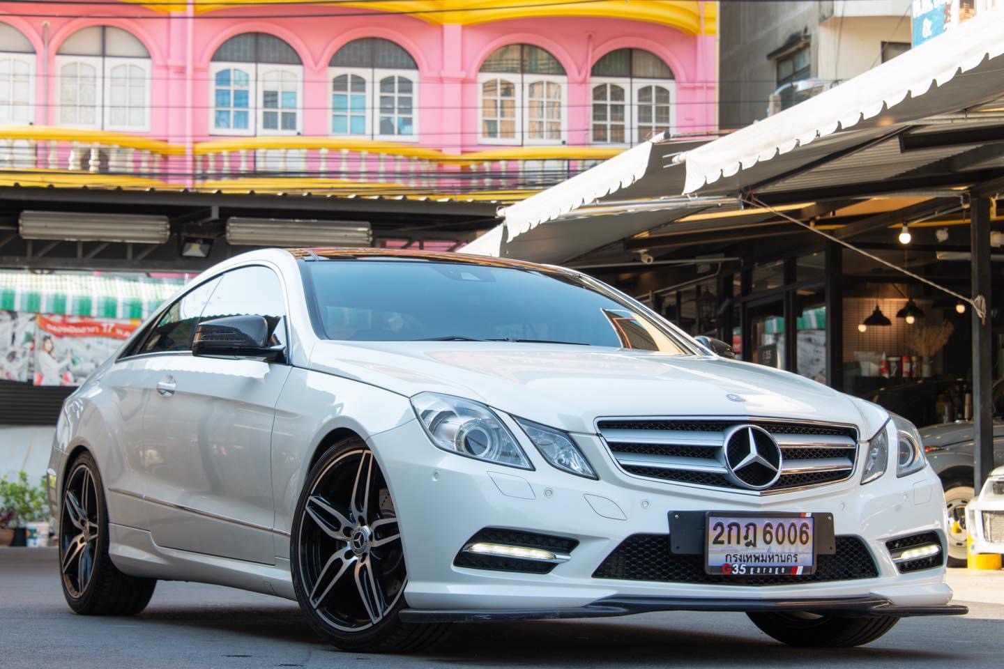 Mercedes-Benz E-Class C207 E200 ปี 2012 สีขาว (รูปที่ 2)