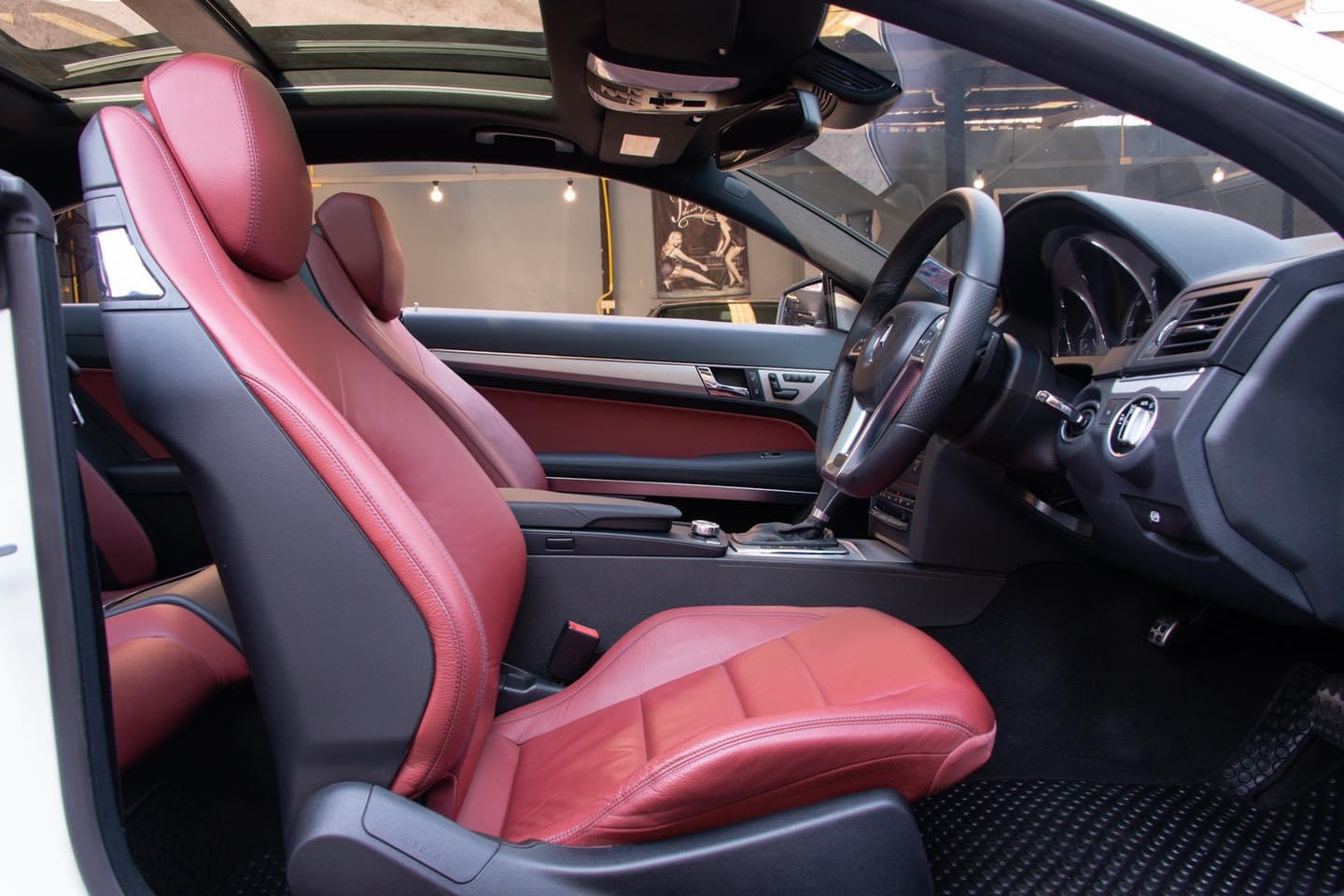 Mercedes-Benz E-Class C207 E200 ปี 2012 สีขาว (รูปที่ 14)