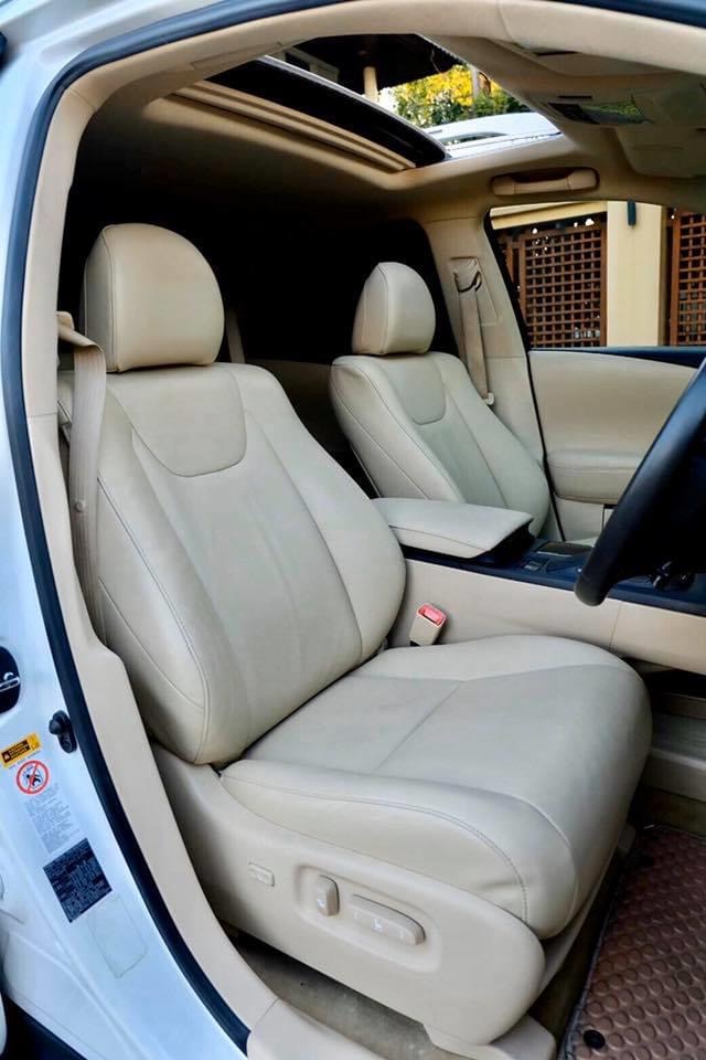 Lexus RX270 ปี 2011 สีขาว (รูปที่ 12)