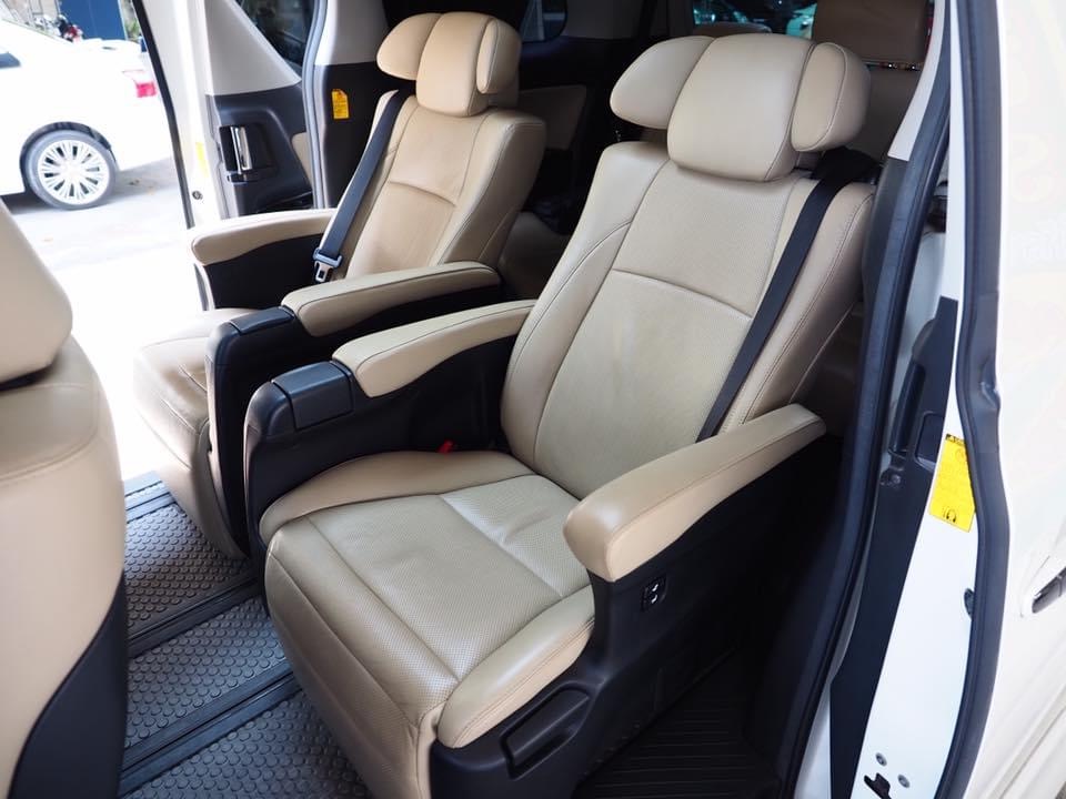 Toyota Vellfire ปี 2012 สีขาว (รูปที่ 12)
