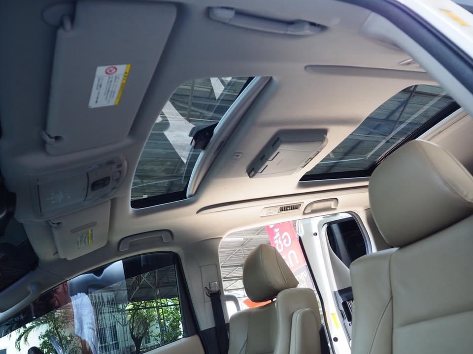 Toyota Vellfire ปี 2012 สีขาว (รูปที่ 13)